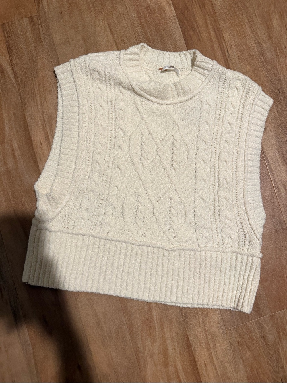 Free People Cream Cable-Knit Sleeveless Sweater Vest